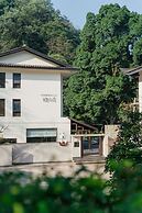 Emeishan XiaoshanQing Luxury Resort