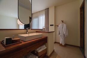 Emeishan XiaoshanQing Luxury Resort