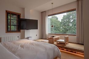 Emeishan XiaoshanQing Luxury Resort