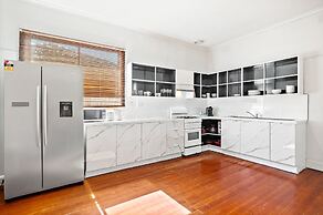 Quiet 2-bed Home in Pascoe Vale South