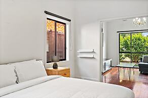 Quiet 2-bed Home in Pascoe Vale South