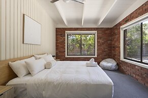 Relaxing Retreat Near Rye Beach