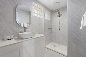 Relaxing Retreat Near Rye Beach