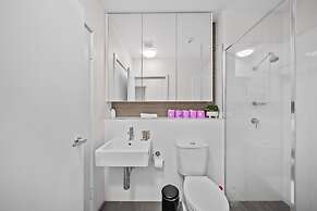 Bright 1-bed Apartment in Greenway