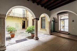 Attico nel cuore di via Mazzini