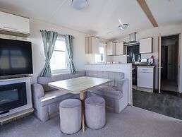 The Beachside Hideout - St Michaels Caravan Park