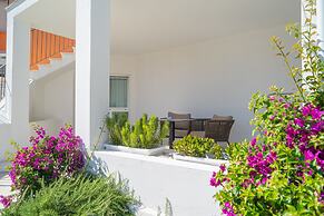 Hotel with swimming pool in Bari Sardo