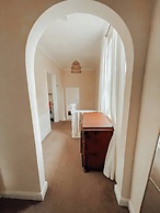 Bright 2-bed Flat in Huntingdon Town Centre