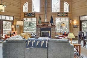 4-season Recreation: Secluded Pike River Cabin