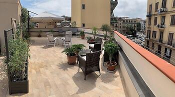 TUANIS NAPOLI