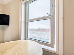 Apartment 5