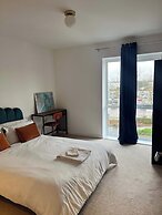 Luxury Apartment - Lakeside