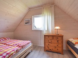 Two-story Holiday Cottages in Gaski