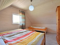 Two-story Holiday Cottages in Gaski