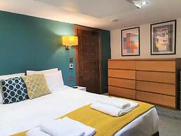 Oyo Studio @74