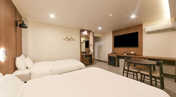 Jeonju Dana Hotel