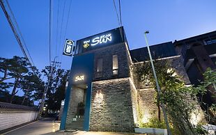 Suwon Haenggung-dong Sunstar