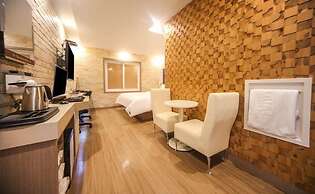 Plaire Hotel