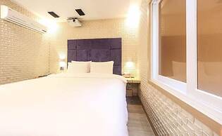 Plaire Hotel