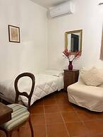 Levante Camere