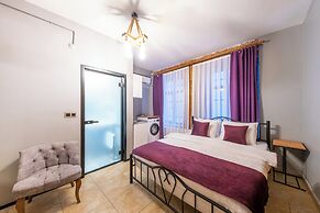 Frame Luxury Apartments