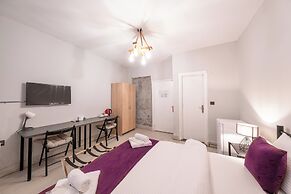 Frame Luxury Apartments