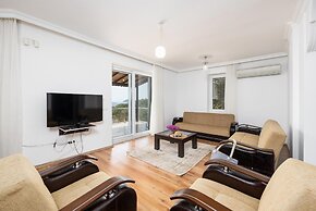 Villa Erdem in Ukurba Yar Madas