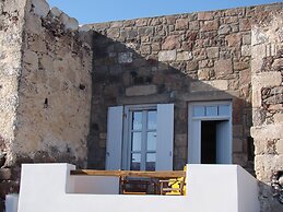 Efis Apartments
