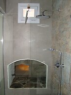 Efis Apartments