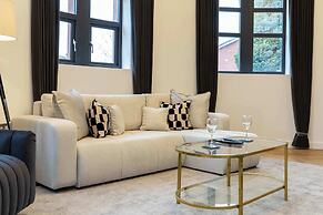 Luxury Church Conversion in Hale - Sleeps 4