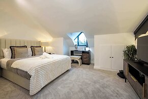 Luxury Church Conversion in Hale - Sleeps 4