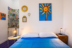 Joy Stay Old Town by NapoliApartments