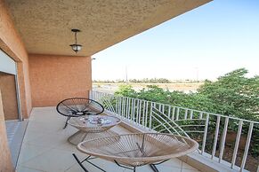 Redmoon Villa & Riad