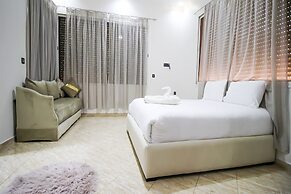 Redmoon Villa & Riad