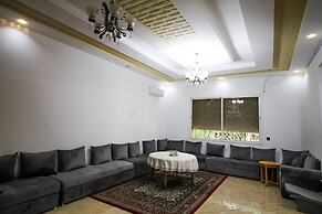 Redmoon Villa & Riad
