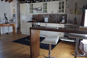 Villa Nides