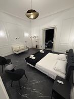 Four Rooms Luxury Suite