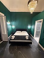 Four Rooms Luxury Suite
