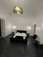 Four Rooms Luxury Suite