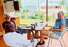 Dennis' Hideaway