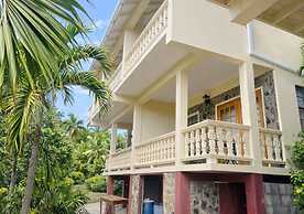 Dennis' Hideaway