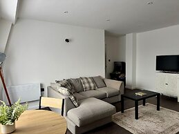 Contractor Accommodation, Swindon , Cheap Parking