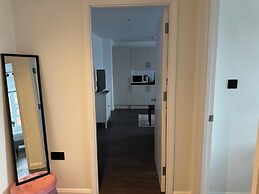 Contractor Accommodation, Swindon , Cheap Parking