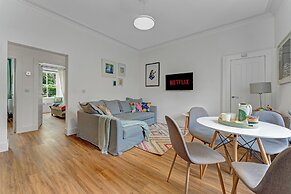 Stylish 2-bed Villa · Garden · Central Edinburgh