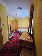 Folwark Historic Hotel