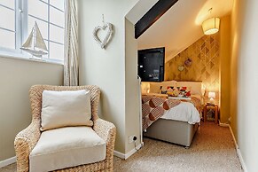 1605 by the sea