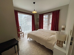 Seaside Apartment by the Zeedijk Promenade