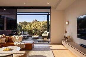 The Luxe Seabreeze Heated Pool Spa Cinema