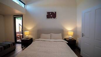 Sanctuary on Stanhope - Art & Modern Luxury