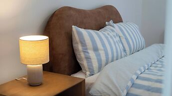 Sanctuary on Stanhope - Art & Modern Luxury